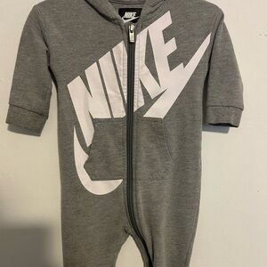 Nike Kids Gray One Piece Footie